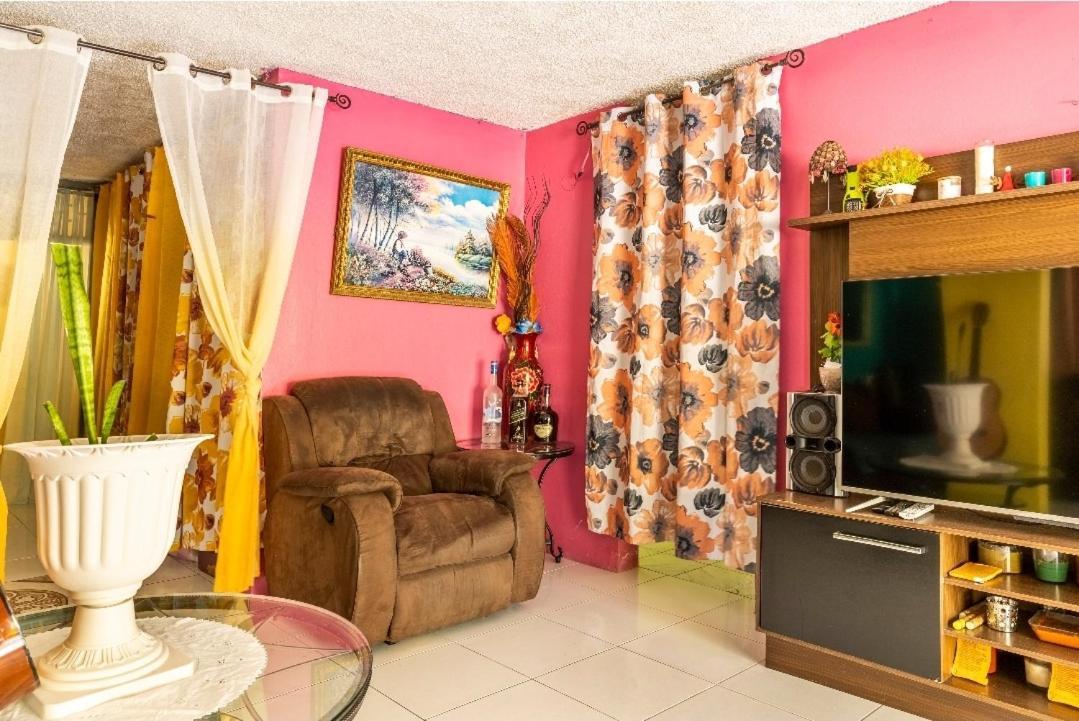 Colorful Private Room Oasis Μοντέγκο Μπέυ Εξωτερικό φωτογραφία